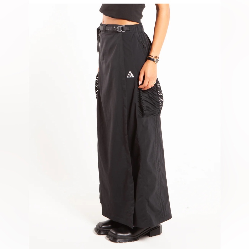 Nike ACG Black Maxi Wrap Snowgrass UV Protection Skirt - Picture 2 of 6